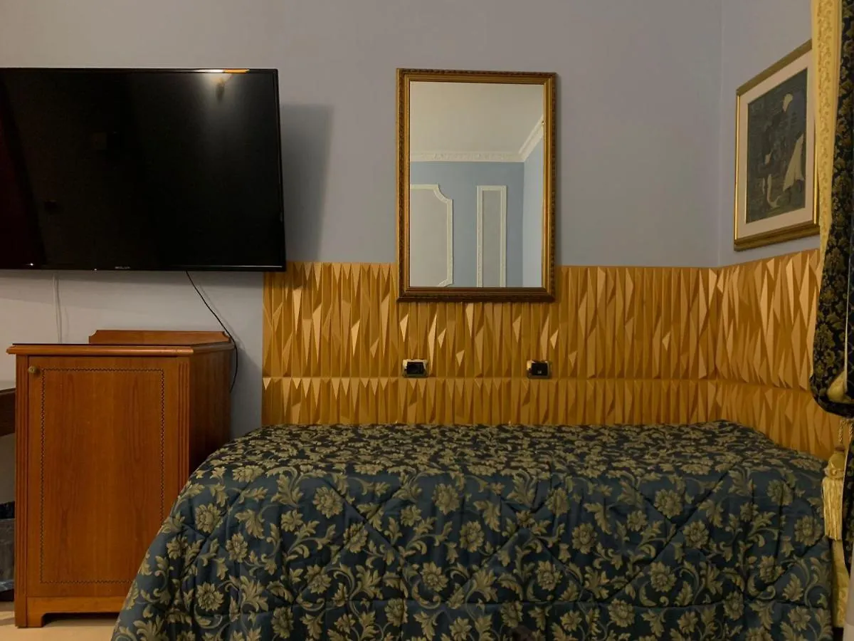 Consoli Romani Vatican Rooms Italy